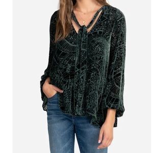 JOHNNY WAS Algol Tiered Top. Excellent condition. Size Small.